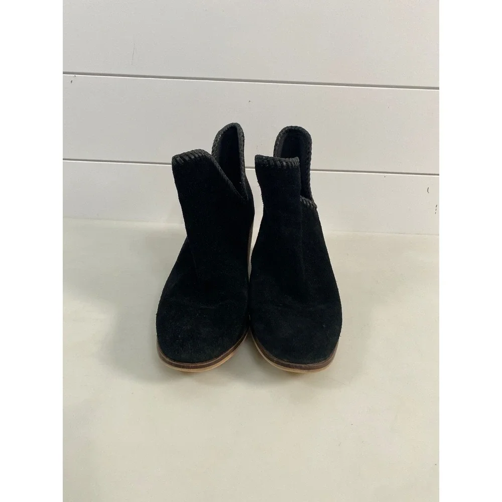 FRYE AND CO. free measurements •suede